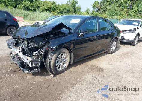 2025 Toyota Camry Le из США, поврежденный, VIN 4T1DAACK2SU006780